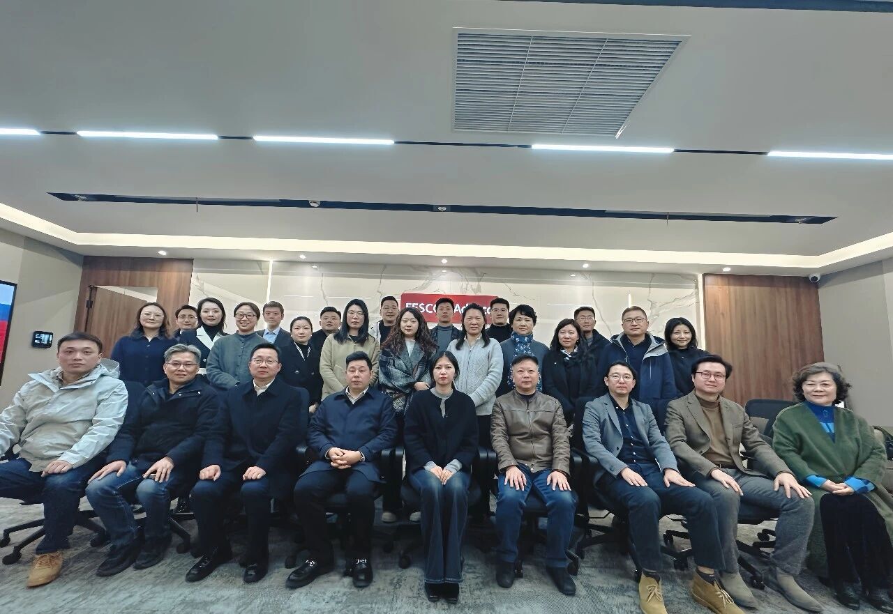 成功集团出席苏州市人协六届九次会长会议,践行副会长单位职责